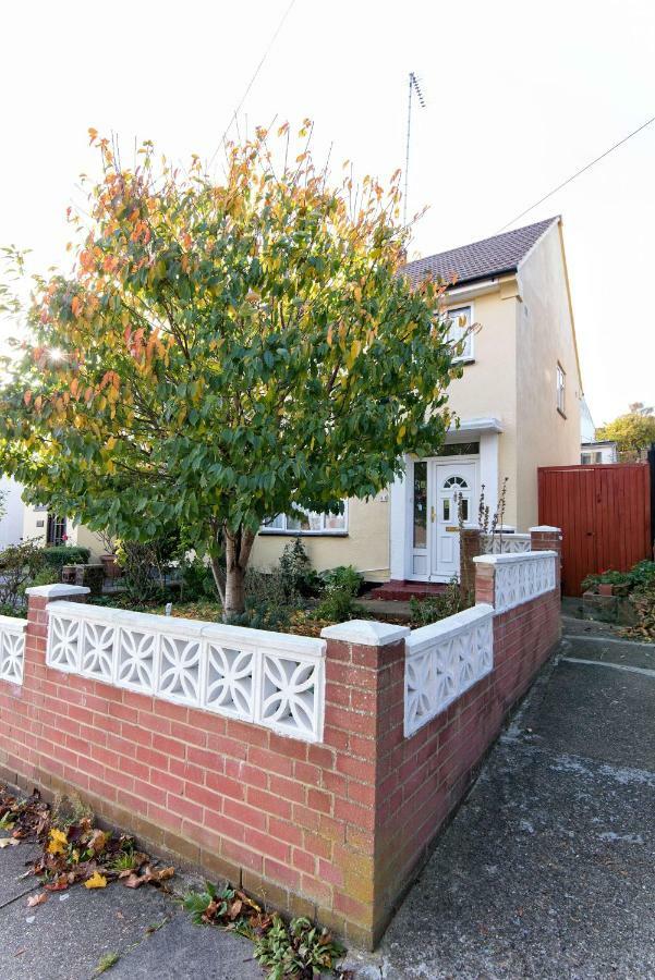 Orchards In Orpington Villa Екстериор снимка
